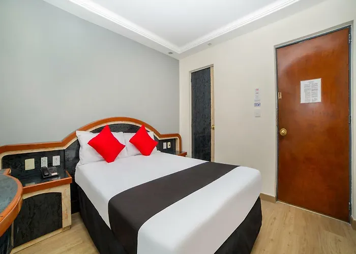 Monarca 3* Mexico City