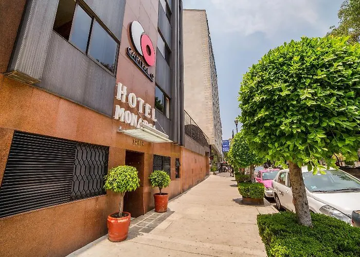 Monarca Hotel 3*